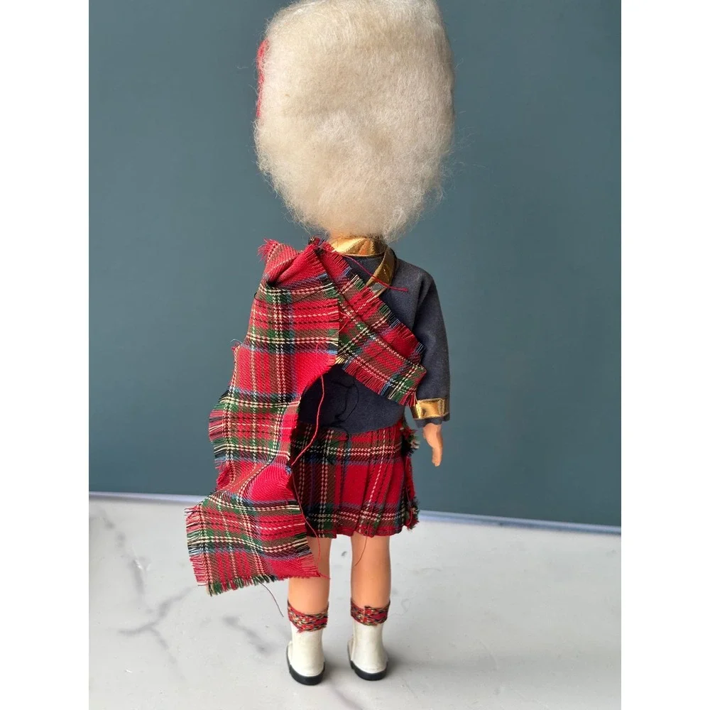Vintage Scottish Souvenir Doll Red Tartan Kilt Hat Highland Dress 9.5